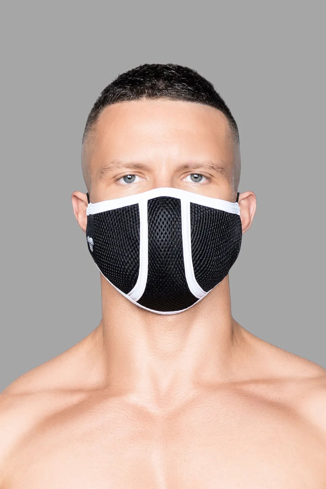 Maskulo Life Mask in Black and White, comfortable and stylish fashion face mask accessory. Polyester/cotton blend with adjustable straps.
