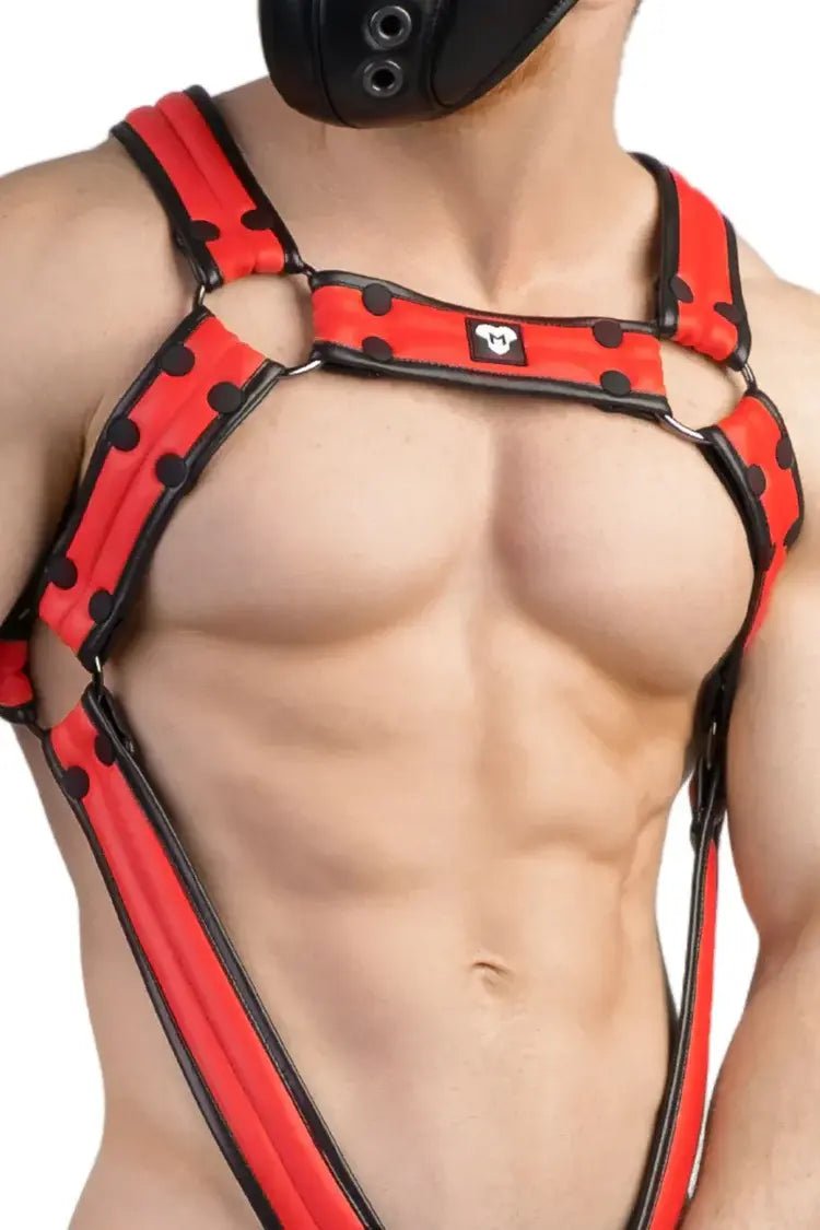 Maskulo Armored Next Body Harness in black and red, featuring durable polyester/polyurethane blend and removable cockring.
