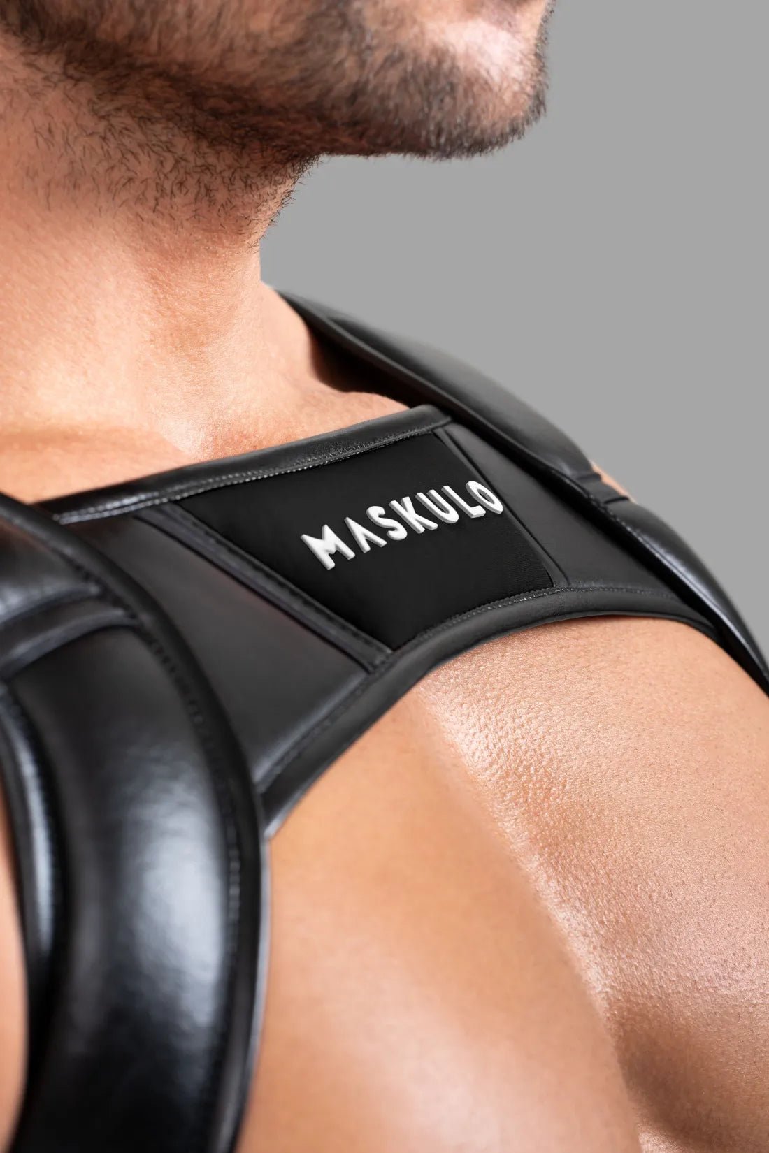 Maskulo Bulldog Harness with 3D Logo in Black. Stylish and durable accessory for a unique look from Maskulo Global (EU) online Store.