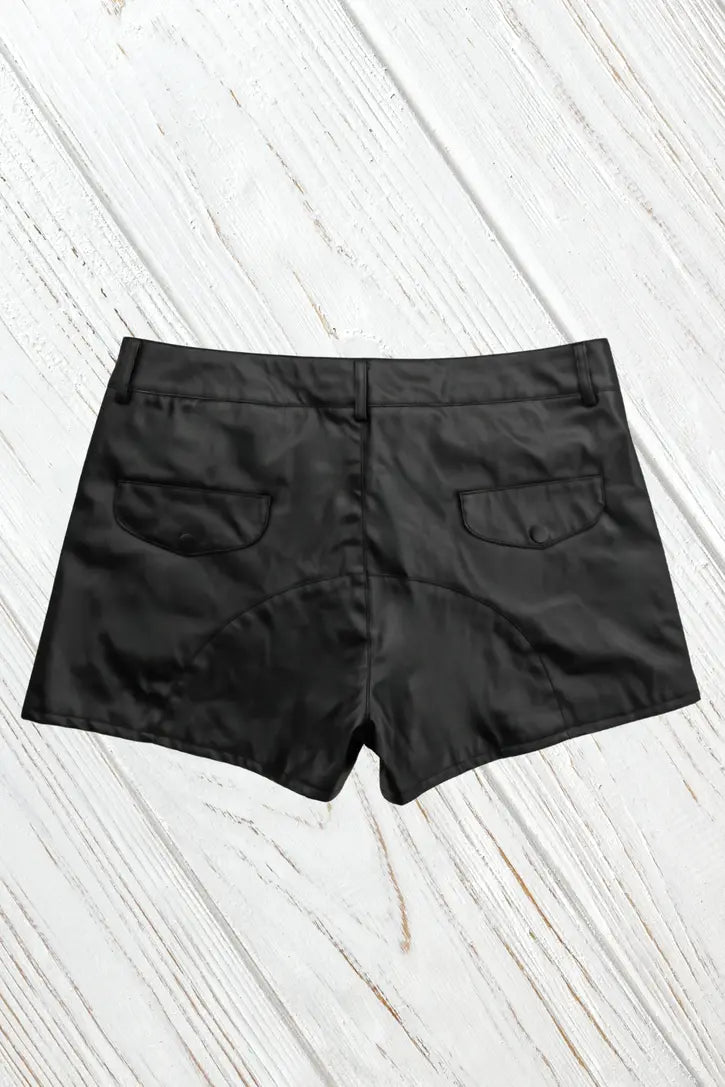 Maskulo Kane black PU leather shorts "Jeans Style." Thicker, durable faux-leather material, regular pockets. SKU MSH267.