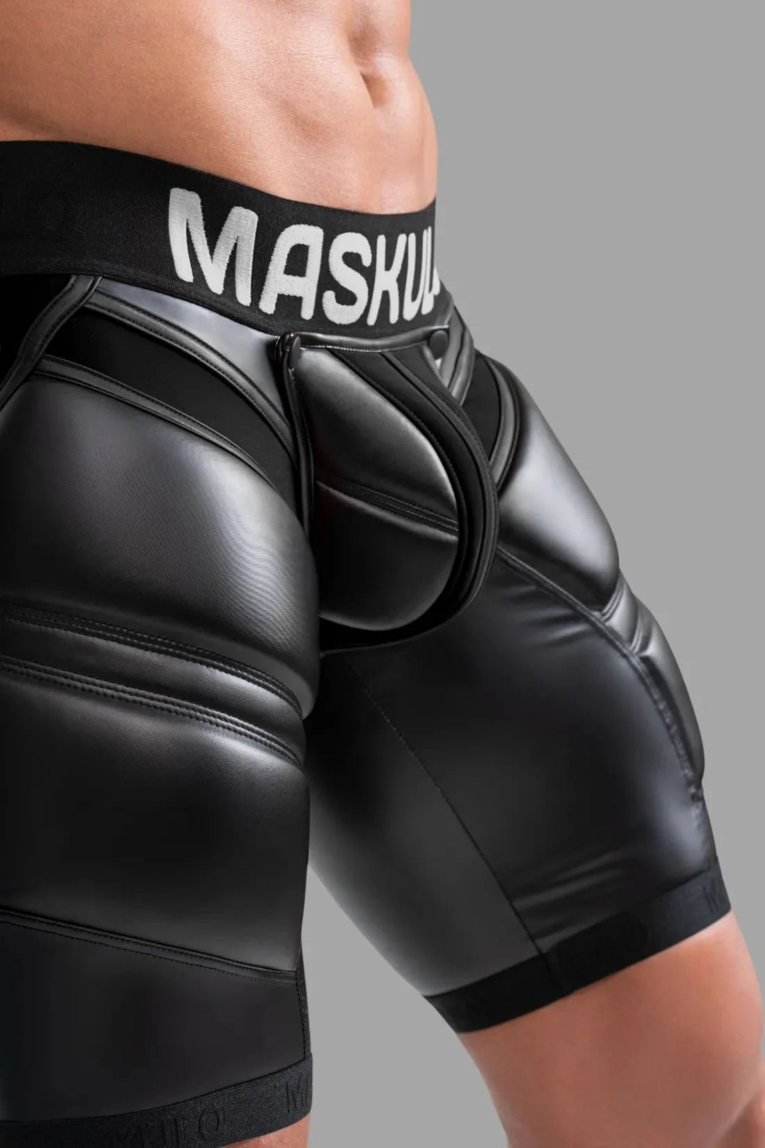 Black XXL Cycling Shorts with Big Bulge, MSH111-Y5, Maskulo EU Store. High-quality cycling gear.