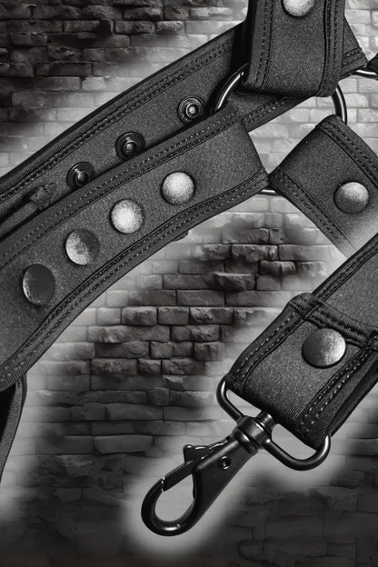 Jaxon Hexguard Neoprene Body Harness in black from Maskulo. Stylish and durable neoprene body harness accessory.