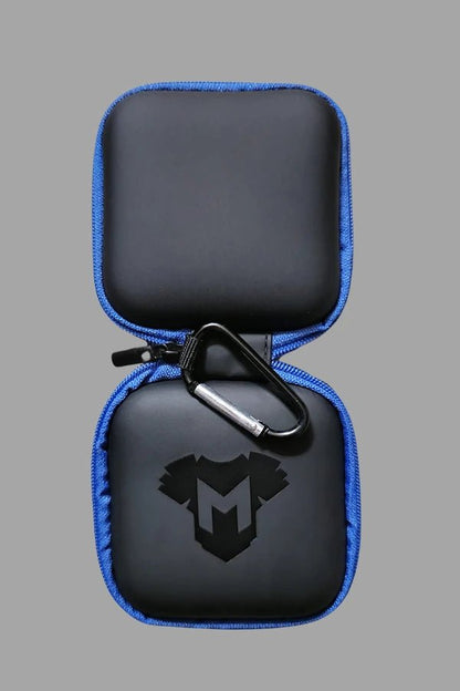 Jax Wanderlust mini zip case with carabiner in black and royal blue from Maskulo Global (EU) online store.
