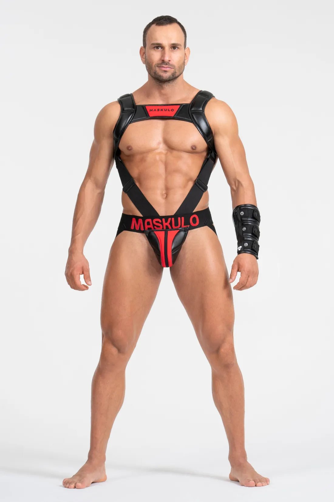 Black and red body harness for men with a push-up effect. Maskulo accessories for a secure fit and bold style from the EU store.