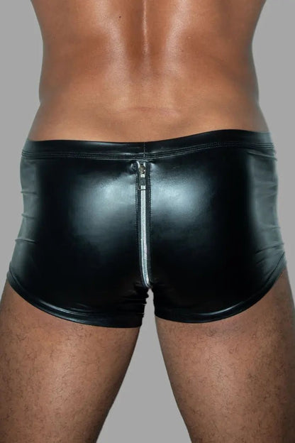 Trukk LiquidOil PU Leather Shorts for men, black with silver zipper, tight fit, leather-look fetish shorts by Maskulo Global (EU).