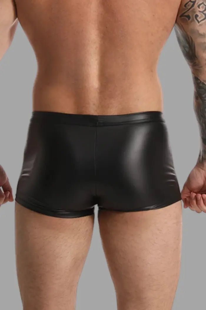 Maskulo Raff LiquidOil PU leather-look shorts in black and red, tight-fit fetish item with color PU stripes and front zipper.