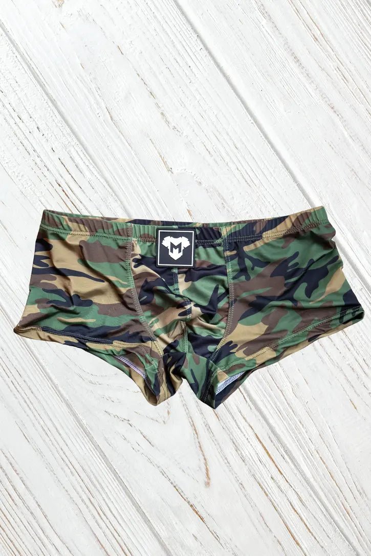 Maskulo Hue Sleek Trunk Shorts in Silky Camouflage, size XL, for men. Comfortable and stylish short trunks for adults, priced at 38.