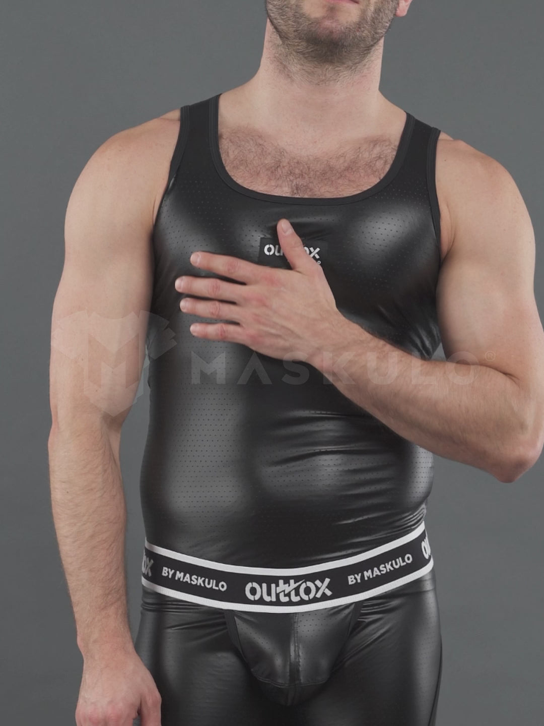 Outtox par Maskulo. Débardeur. Noir