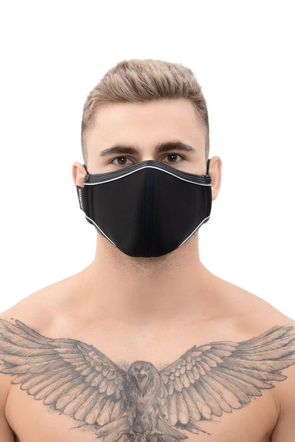 Outtox Everyday Mask in black and white. Comfortable and stylish accessory from Maskulo Global (EU) online store.