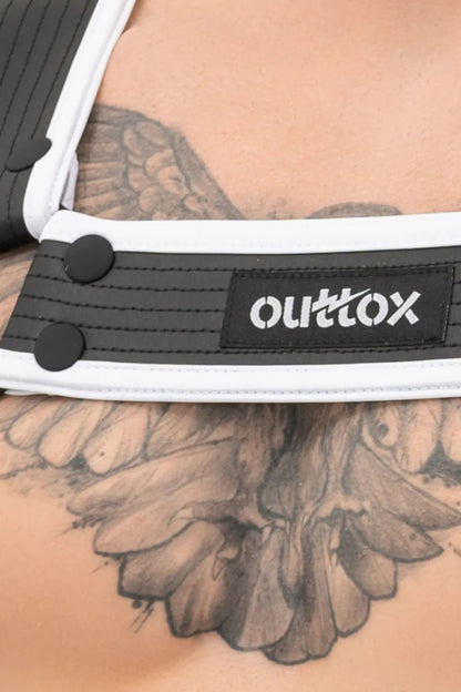 Black and white Outtox Bulldog Harness with snaps from Maskulo Global (EU) online store. Stylish accessory.